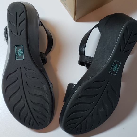 Montana sandles - Picture 7 of 7